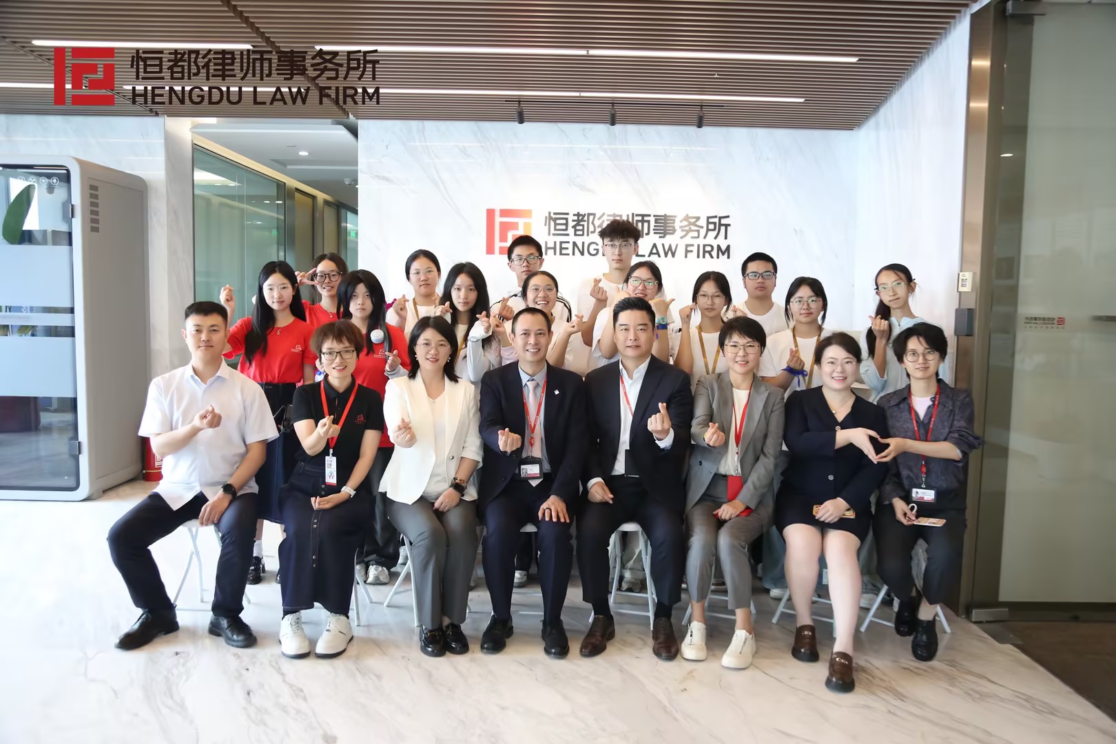 995b6768-ea72-4a55-b01a-9a8ef5f2ae77.jpg